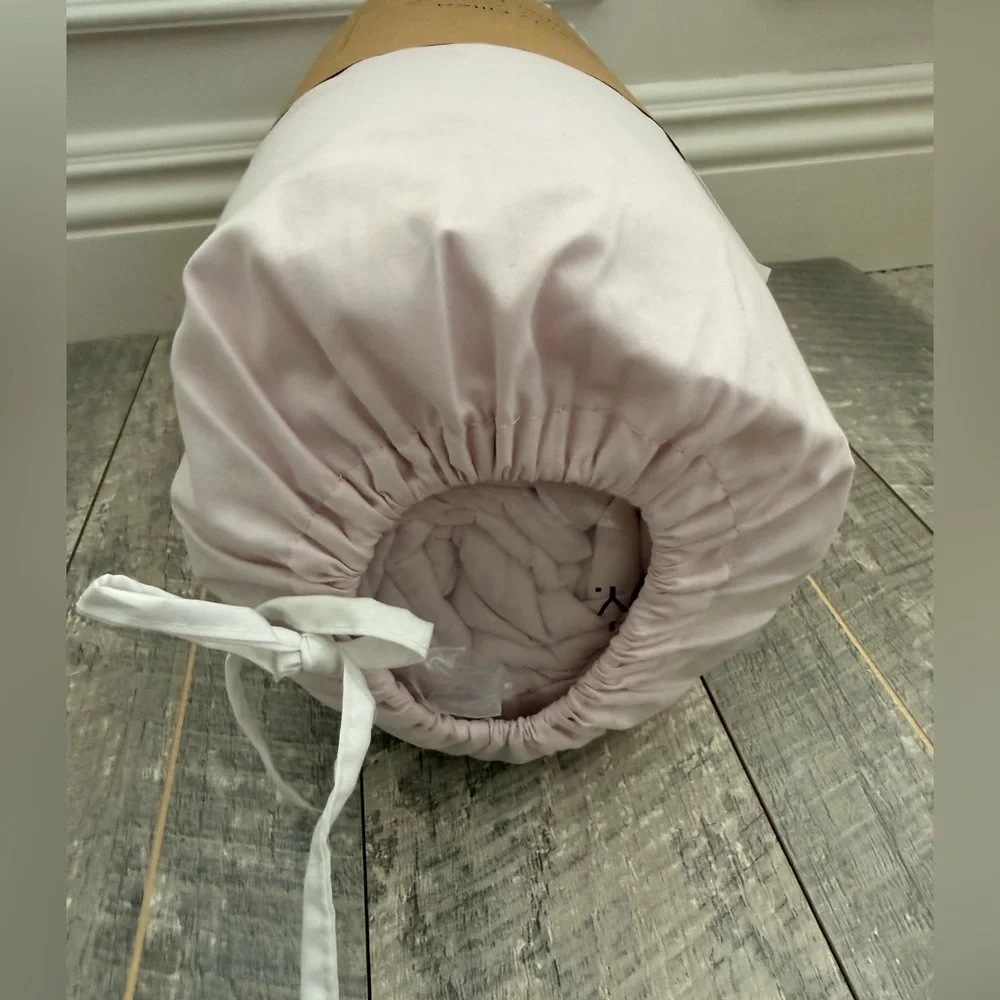 Macys Blush Reversible Down Alternative Comforter 2-Piece Set - TWIN/TWIN XL NWT